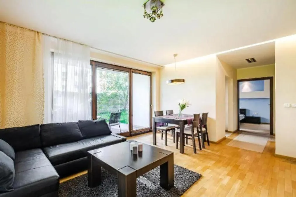 Urban Nest - Szafarnia 7 & 8 Apartment Gdansk