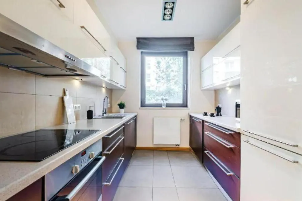 Urban Nest - Szafarnia 7 & 8 Apartman Gdańsk